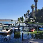 Casa Linda A Orillas Del Lago Rapel