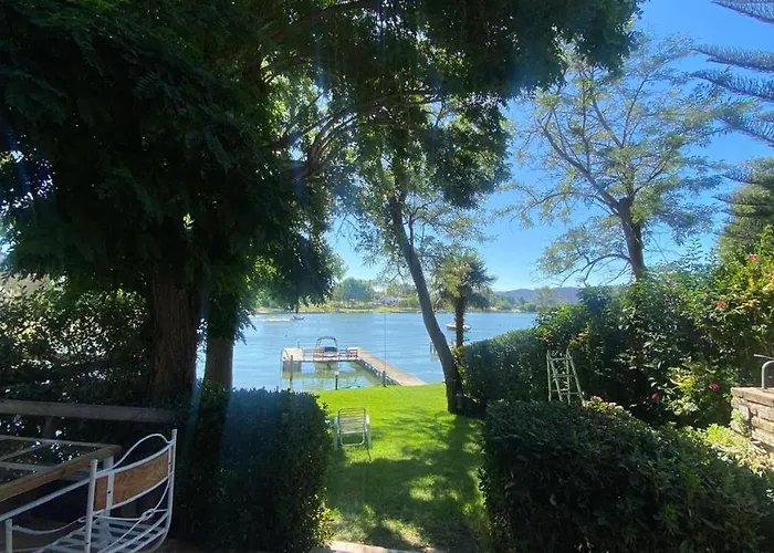 Casa Linda A Orillas Del Lago Rapel